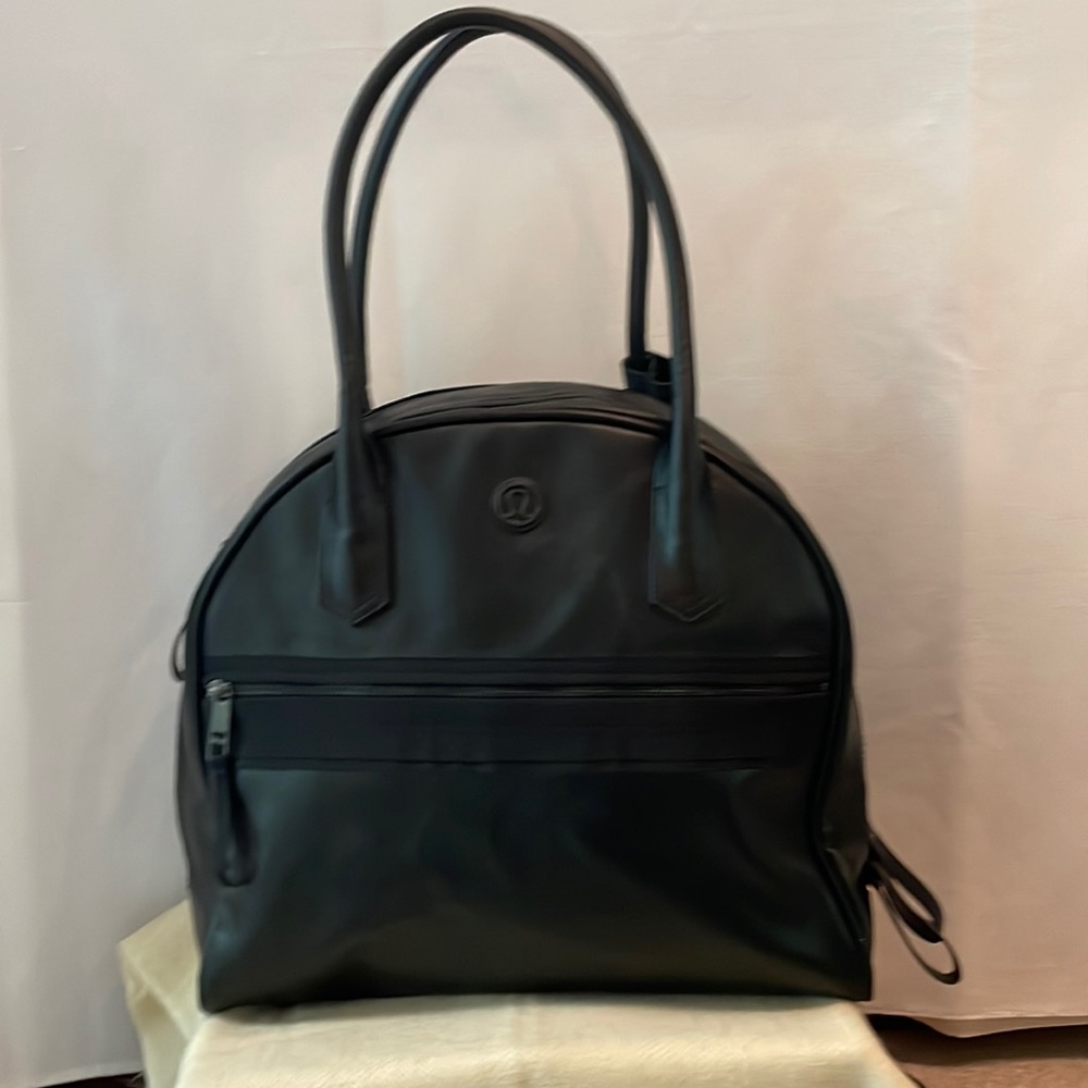 Lululemon tote bag